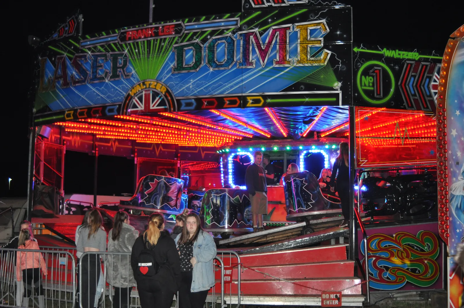Home, Lee's Amusements
