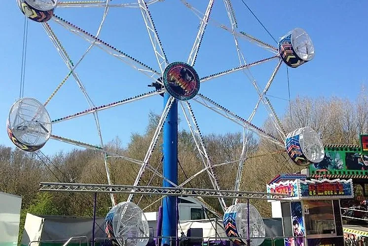 Our Attractions, Lee's Amusements