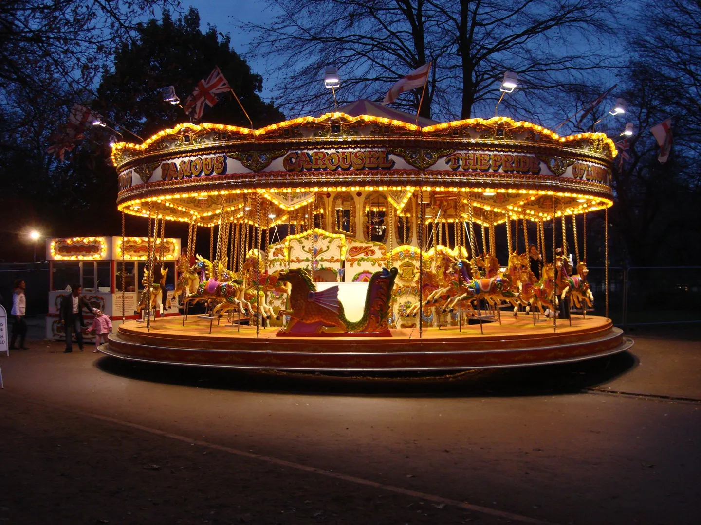 Home, Lee's Amusements