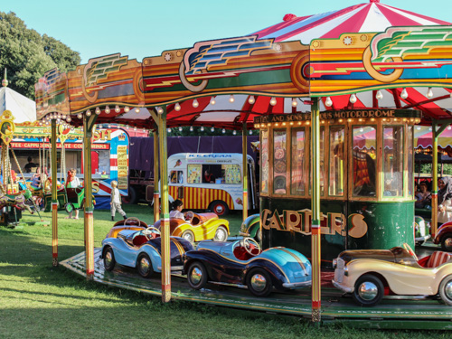 Our Attractions, Lee's Amusements